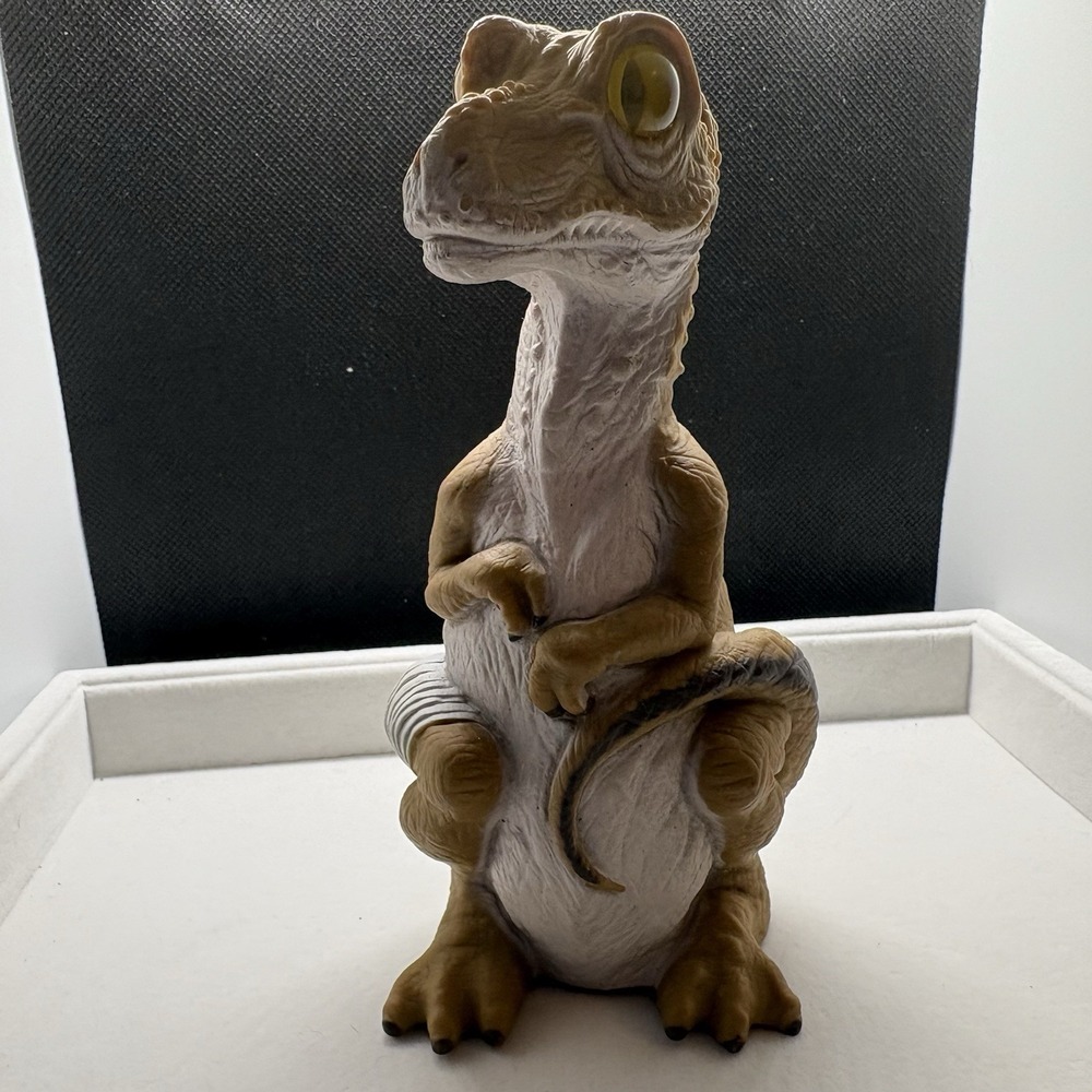 Vintage 1996 Hasbro Jurassic Park JP‎ 56 Baby T-Rex Hatchling Figure Squishy